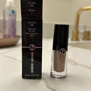 BNIB Giorgio Armani Eye Tint Silk — Flannel 8